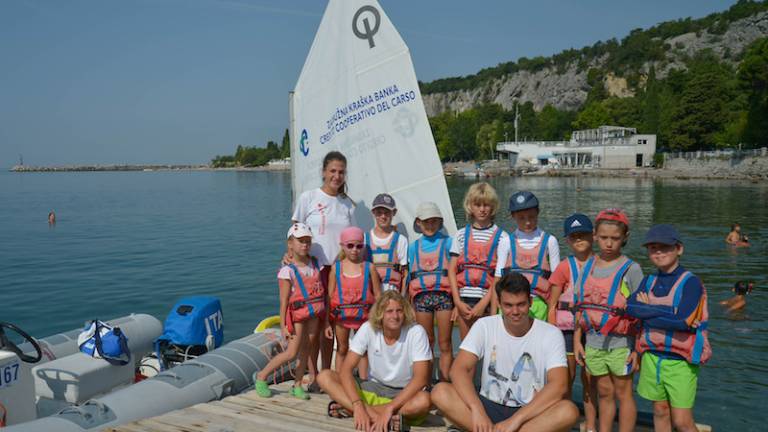 &raquo;Razpr&scaron;eni&laquo; poletni center: izzivi, priložnosti in težave