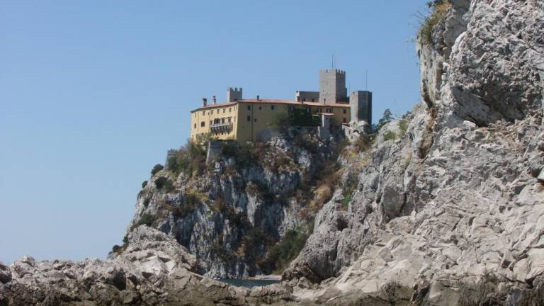 Meghan in Harry bi se lahko zatekla v Devinski grad