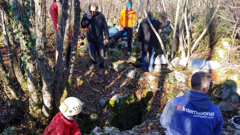Prva skrb Kraških krtov bo označevanje jam