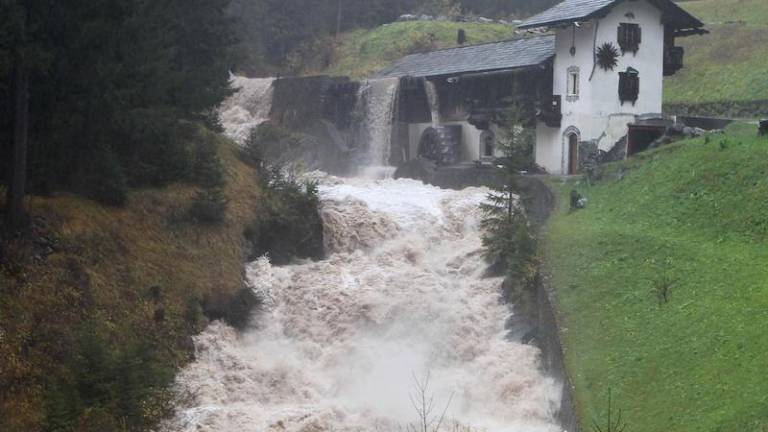 V nekaj dneh toliko dežja, kot v Trstu v celem letu