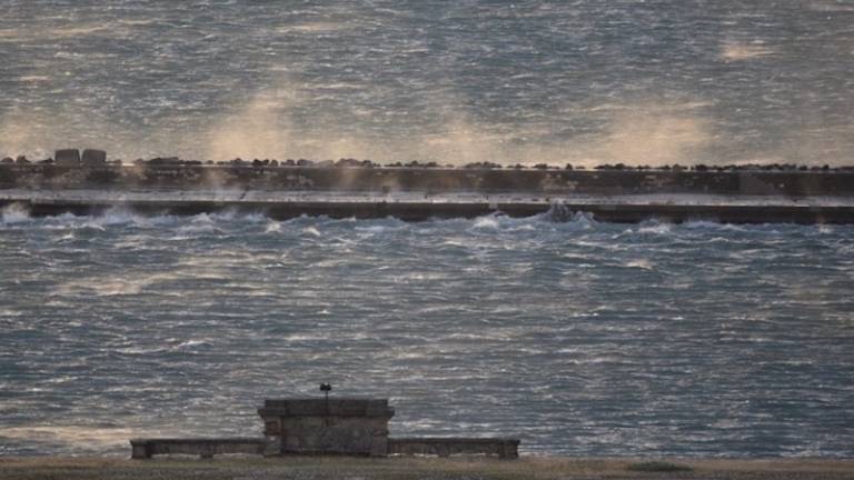 Burja se bo okrepila, štiridnevni rumeni alarm