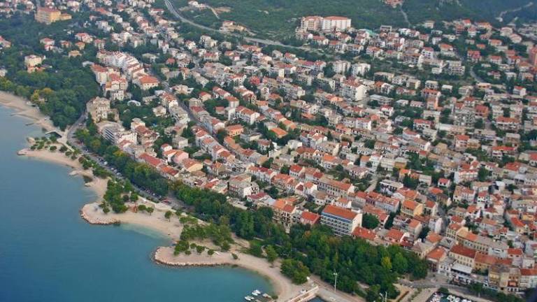 Na Hrva&scaron;kem porast turistov in nočitev