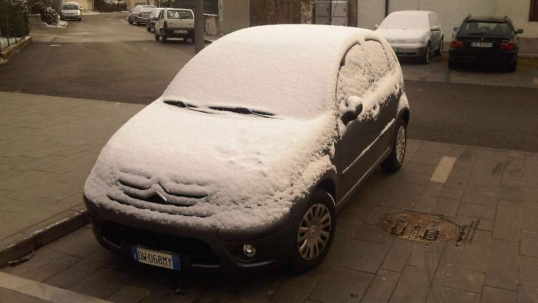 Le dva centimetra
