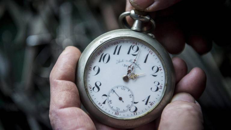 <div>Protestirajo, ker želijo premikati uro</div>