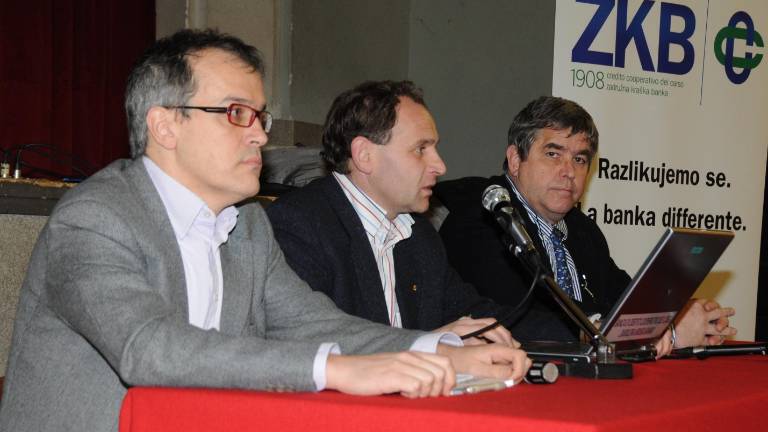 V ZKB prizadeti zaradi vipavske hranilnice