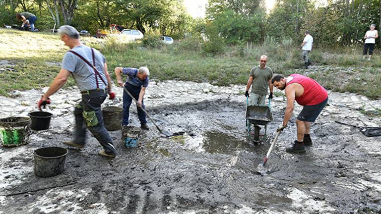 &raquo;V kal ne odlagajmo rib in rastlin&laquo;