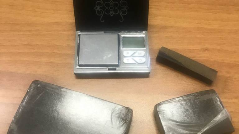 Policija prijela dva razpečevalca droge