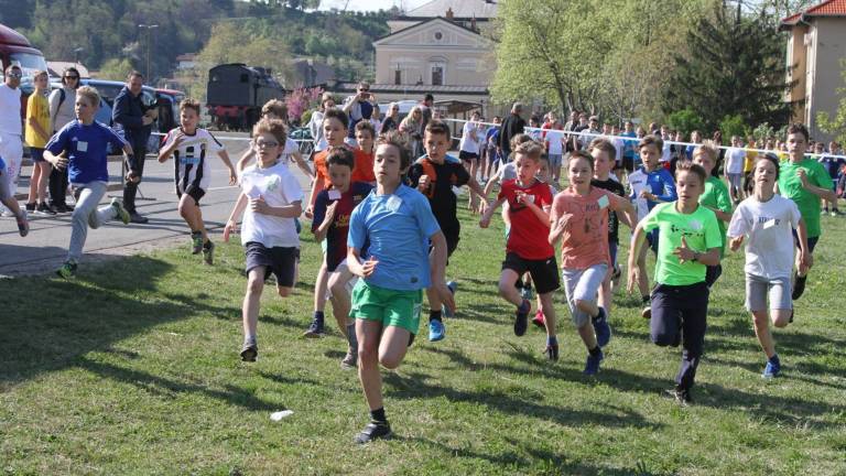 340 otrok na teku brez meja