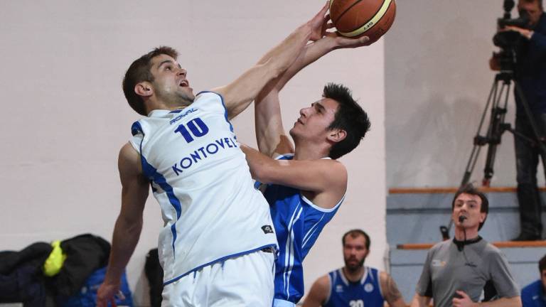 Ko&scaron;arkarska sobota: Breg osvojil derbi in prvo mesto