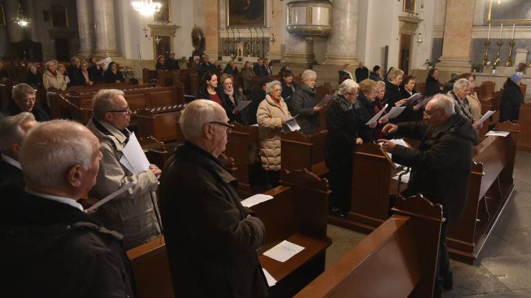 Božično srečanje slovenskih trža&scaron;kih vernikov