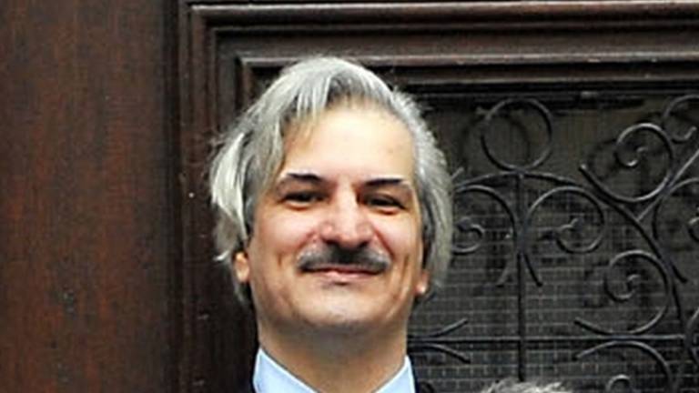 Obsodili so ga na dosmrtno zaporno kazen