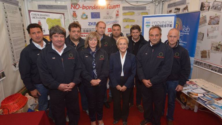 Na krovu &scaron;tirje župani treh držav