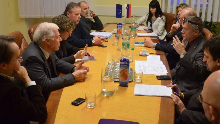 Puk&scaron;ič: &raquo;Mačehovski odnos Italije do manj&scaron;ine&laquo;