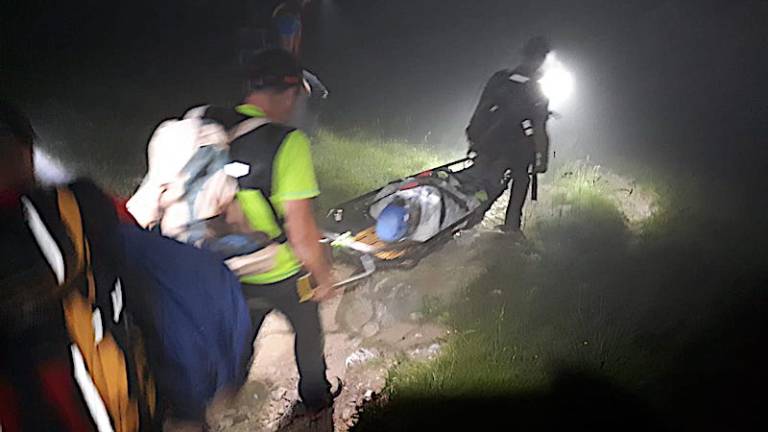 Nočno re&scaron;evanje v Karnijskih Alpah