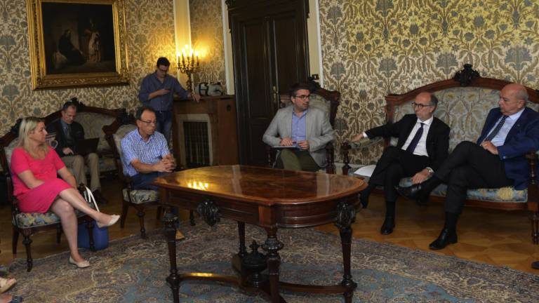 Od medobčinske zveze nazaj k socialnim okrajem?