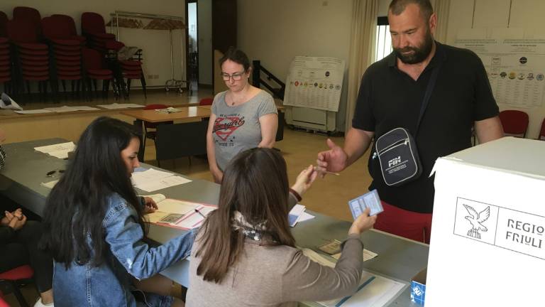 Volilo je manj kot 50 odstotkov upravičencev