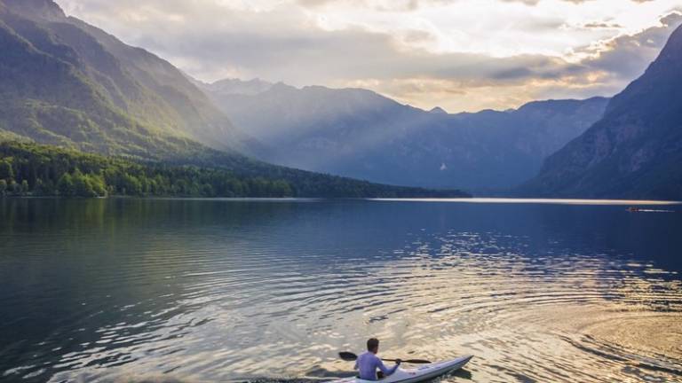 Cerkni&scaron;ko in Planinsko polje ali Bohinjsko jezero?