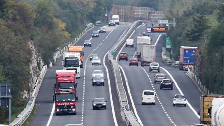 Prometna nesreča na počivali&scaron;ču pri Devinu