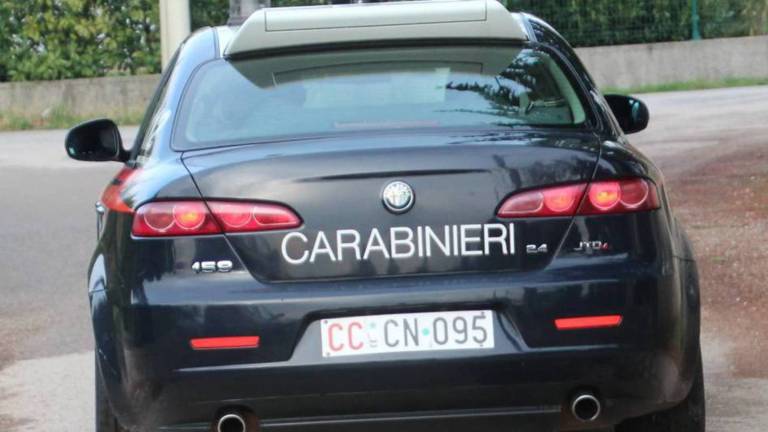 S pestmi nad biv&scaron;ega partnerja