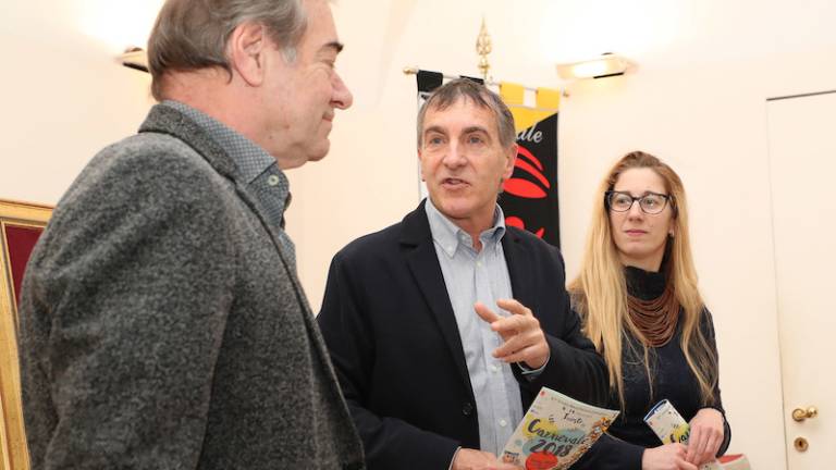 Pustne &scaron;eme v mestu prevzemajo oblast