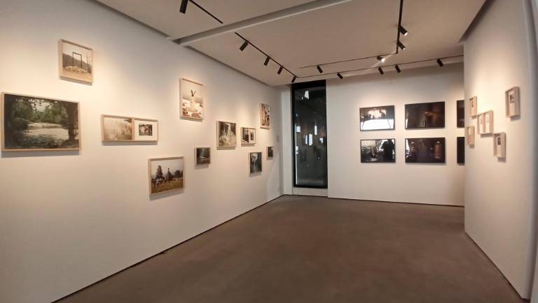 Meja med realnim in nadrealnim