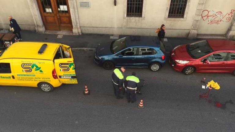 Trčila skuterist in kolesar