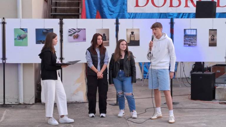 Ustvarjalnost povezala mlade iz šestih društev