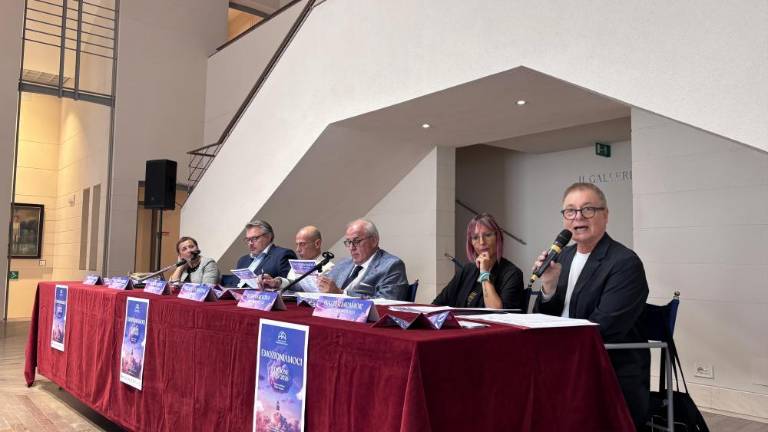 Dialog med klasiko in modernostjo