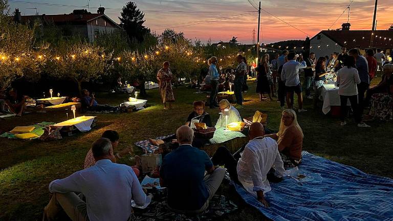 V Zgoniku vinski večer pod zvezdnatim nebom