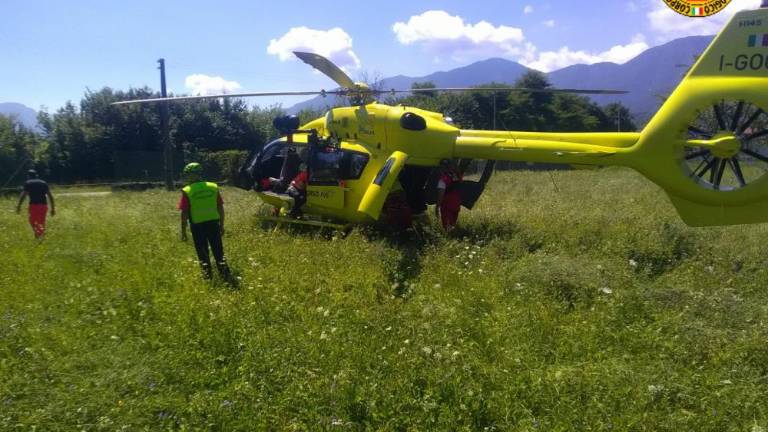 Nezavestnega pohodnika reševali s helikopterjem