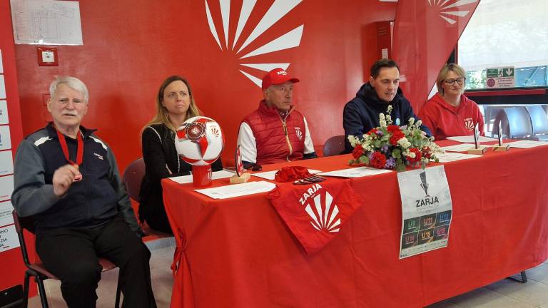 Na včerajšnji predstavitvi v Bazovici, z leve: Ivan Peterlin, Elisa Lodi, Andrea Bremec, Evgen Ban in Jana Ban