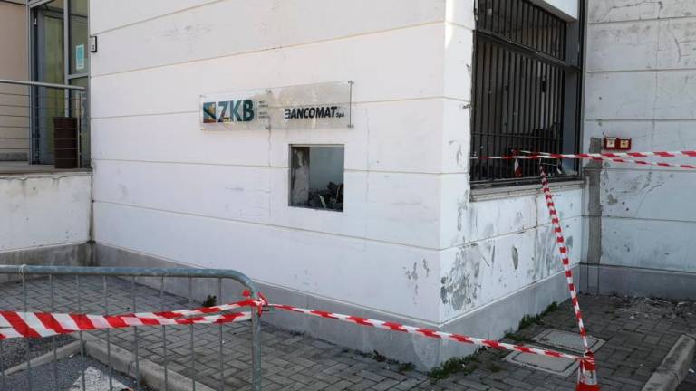 Razstrelili bankomat ZKB v Zgoniku (foto)