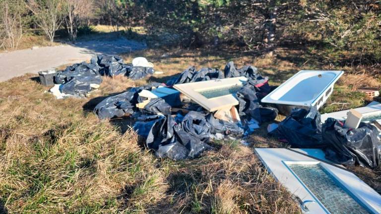 Izsledili storilca divjih odlaganj gradbenih odpadkov pri Banih