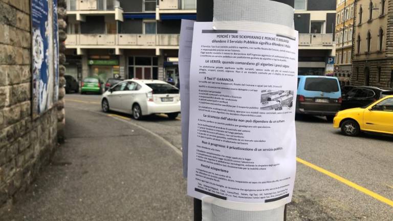 Tudi tržaški taksisti prekrižali roke