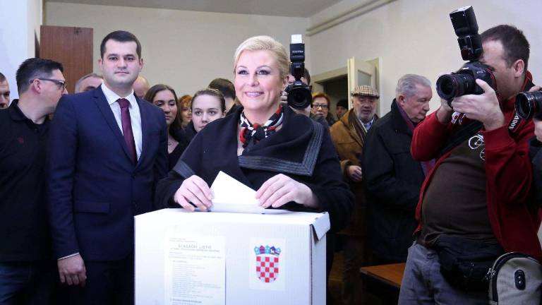 Predsednica po poti Salvinija in Orbana
