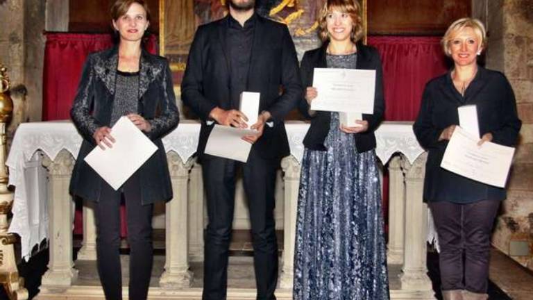 Mira in Mateja najbolj&scaron;i zborovodkinji