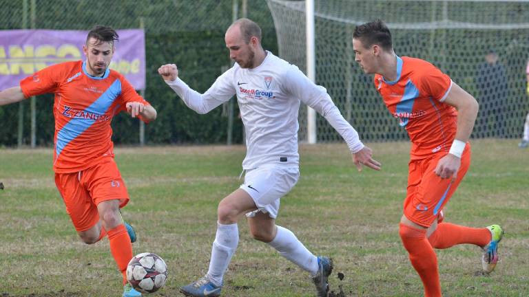 &Scaron;portna sobota: Zaletoma točki, Breg OK, poker Vesne