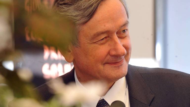 Predsednik T&uuml;rk je prve knjige bral na pa&scaron;i