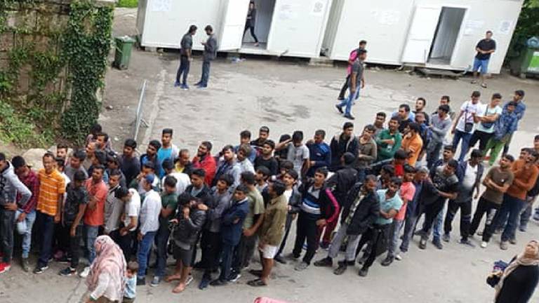 Zbirajo donacije za begunski tabori&scaron;či