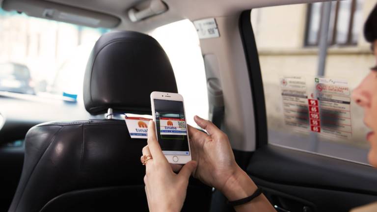Taksista lahko plačamo s telefonom