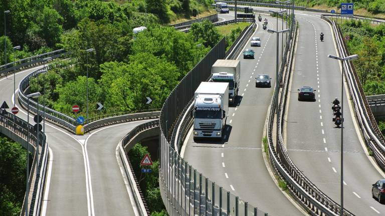 Prometna nesreča na hitri cesti