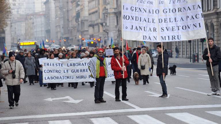 Pohod za mir tokrat izpred sinagoge