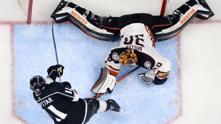 Kopitar brez zadetka ob visokem domačem porazu