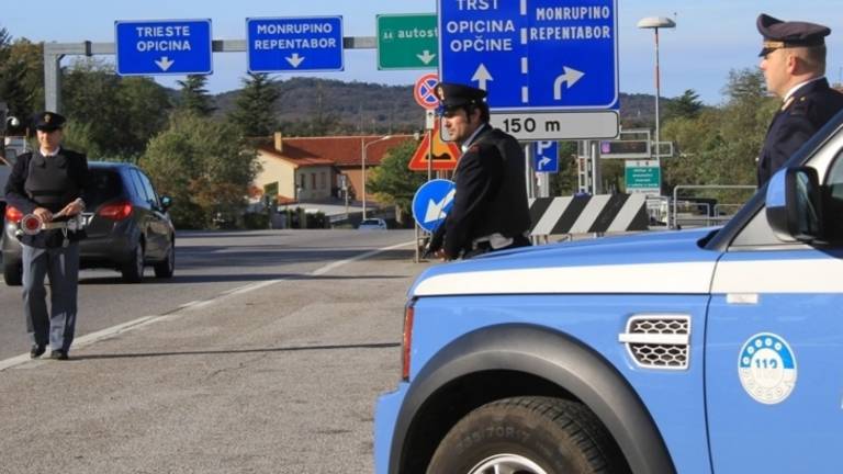 Tri nezakonite pribežnike vrnili Sloveniji