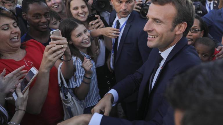 V Franciji nič več s pametnimi telefoni v &scaron;olo