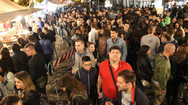 Okusi ob meji: zasedene turistične namestitve