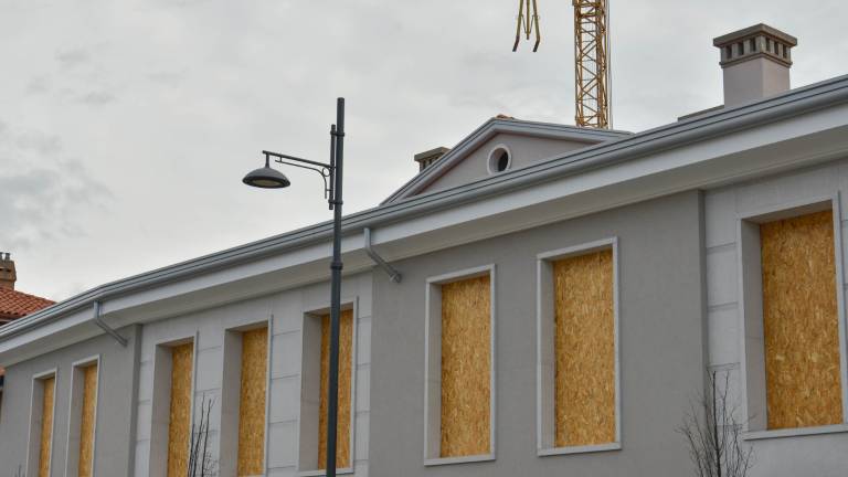 <div>&raquo;Dela bomo nadaljevali po dokončanju marketa na Pikelcu&laquo;</div>