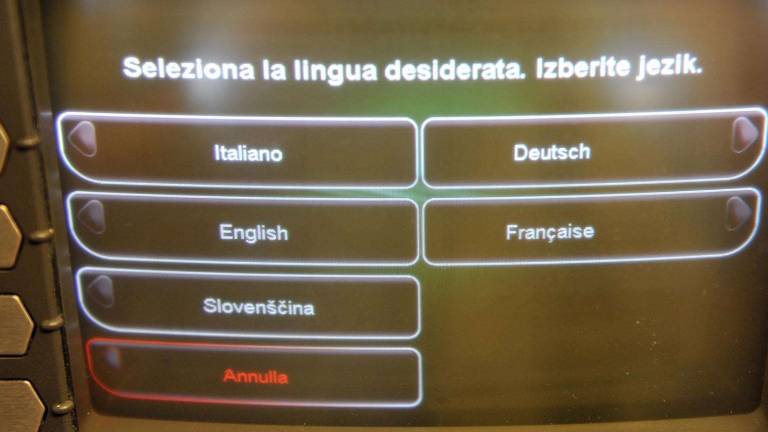 Bankomat v slovenskem jeziku