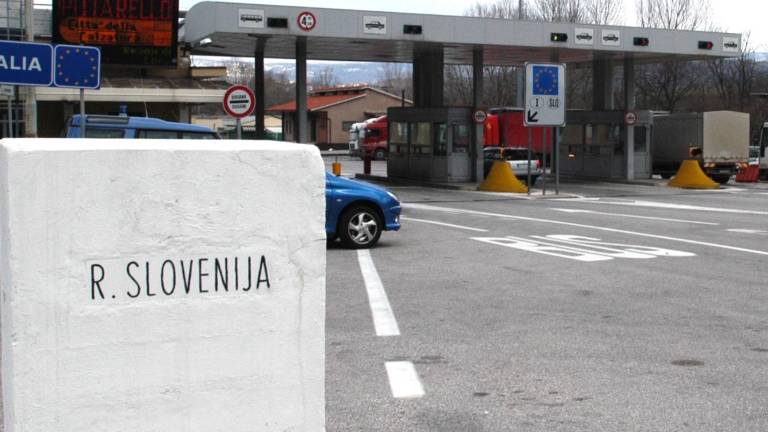 Italijan vpil in odvrgel drogo