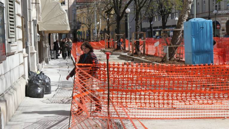 Gradbenemu podjetju desetdnevni &raquo;ultimat&laquo;